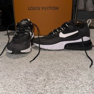 Nike Air Max 270 React